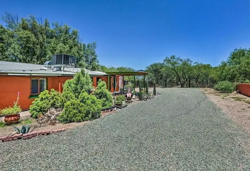Adobe Style Tumacacori Home W/ Trail Access!