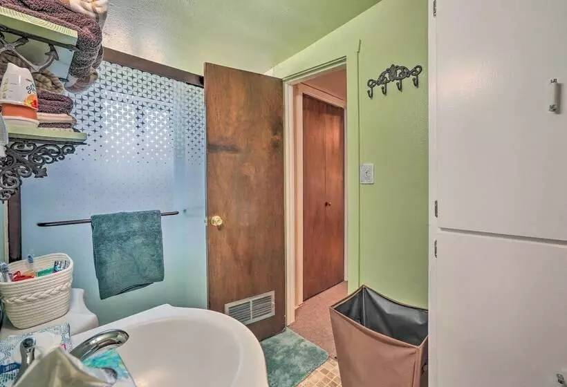 Adobe Style Tumacacori Home W/ Trail Access!