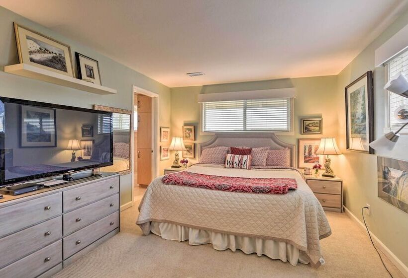 Anacortes Paradise Vacation Rental W/ Water Views!