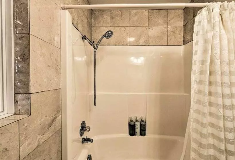 Anacortes Paradise Vacation Rental W/ Water Views!