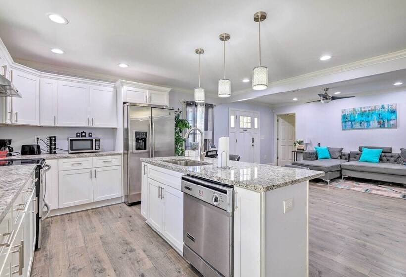 Atlanta Home W/ Fenced Yard ~ 2 Mi To Dtwn!