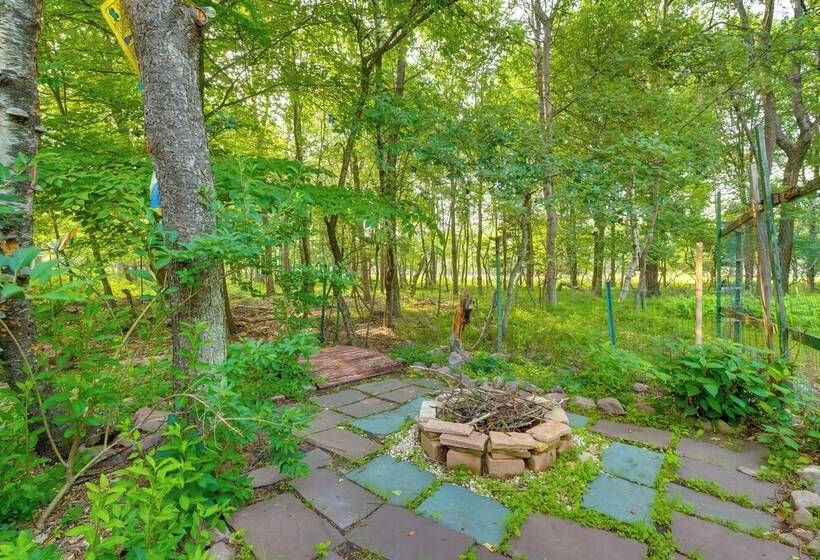 Beautiful Effort Escape W/ Private Hot Tub!