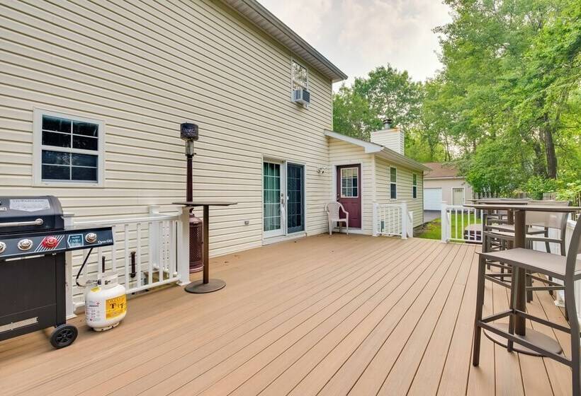 Beautiful Effort Escape W/ Private Hot Tub!