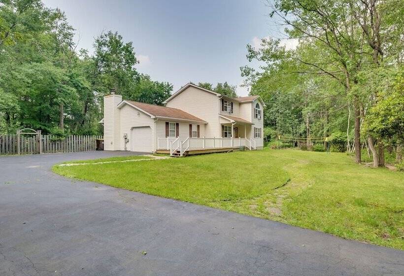 Beautiful Effort Escape W/ Private Hot Tub!