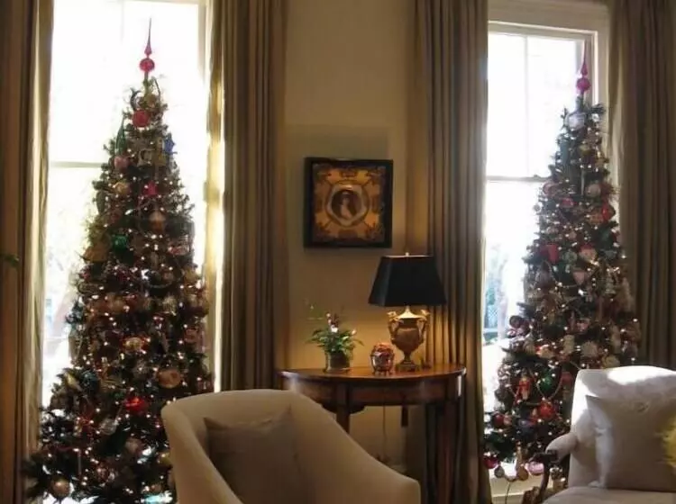 تختخواب و صبحانه Catherine Ward House Inn