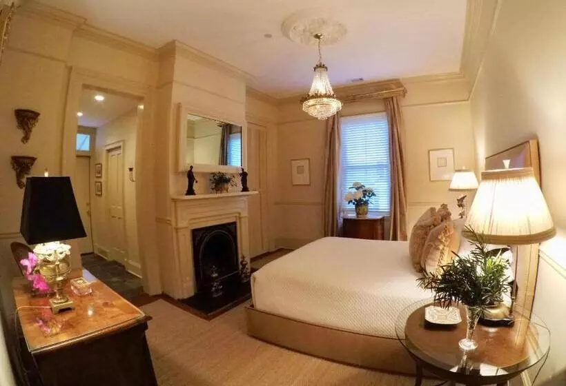 تختخواب و صبحانه Catherine Ward House Inn