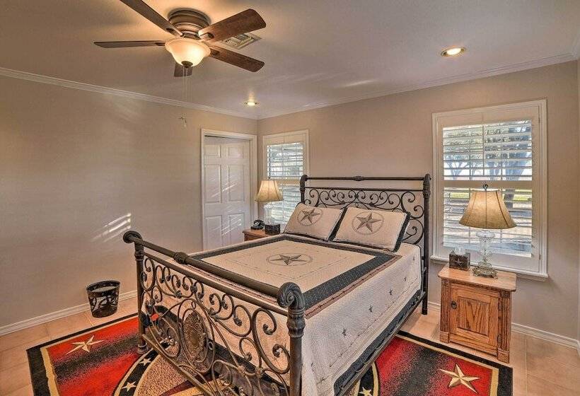 Casa De Samuel   Patio, Fountain & Outdoor Kitchen