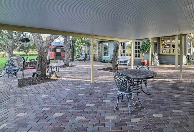 Casa De Samuel   Patio, Fountain & Outdoor Kitchen