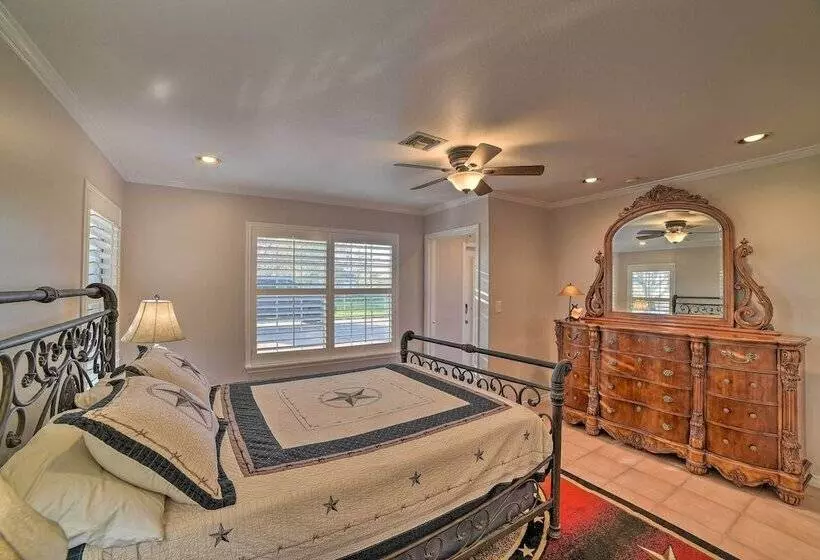 Casa De Samuel   Patio, Fountain & Outdoor Kitchen