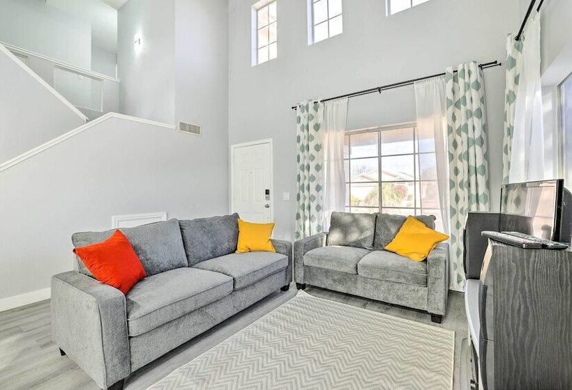 Chandler Home W/ Yard & Grill: 3 Mi To Downtown!