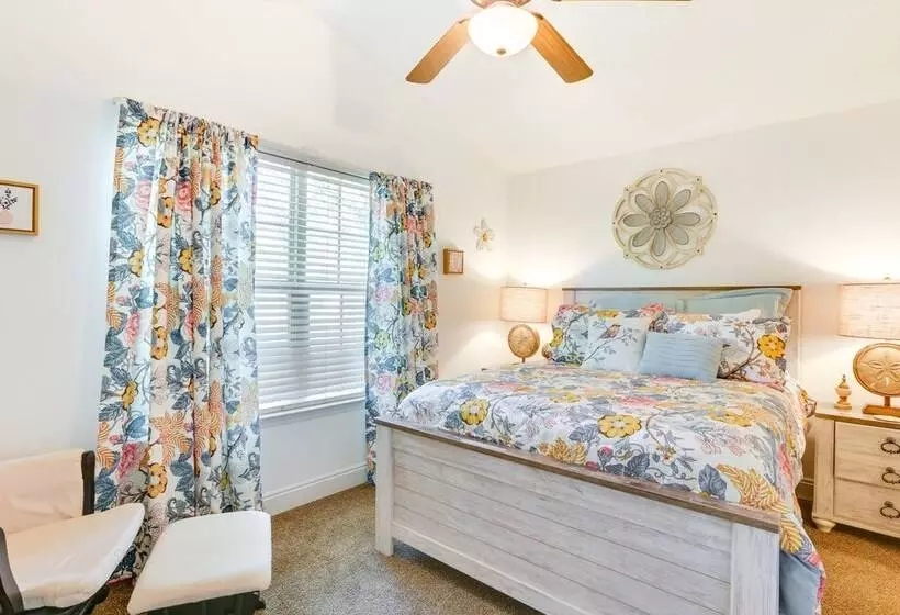 Charming Abbeville Home W/ Private Boat Dock!