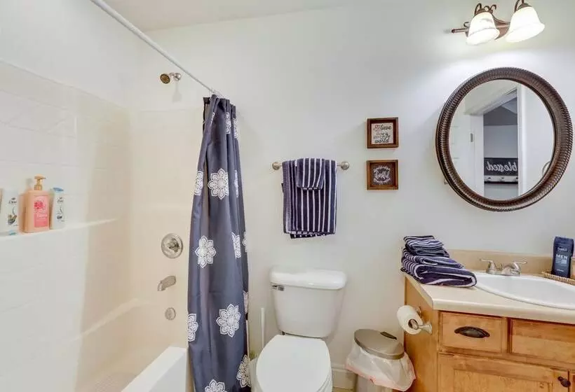 Charming Abbeville Home W/ Private Boat Dock!