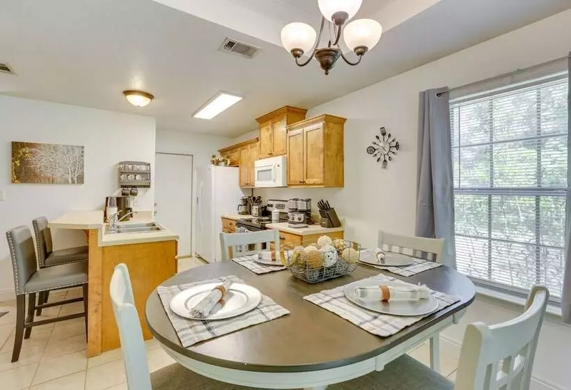 Charming Abbeville Home W/ Private Boat Dock!