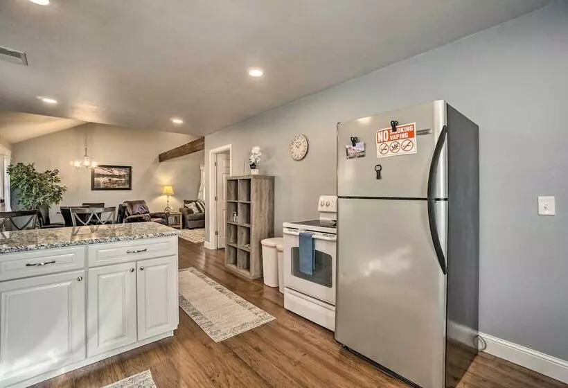 Charming Cheyenne Home ~ 1 Mi To Downtown!