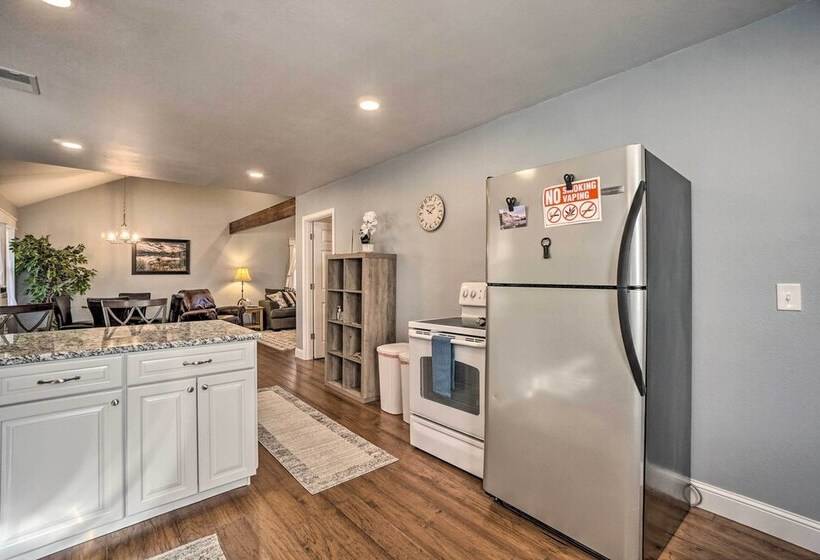 Charming Cheyenne Home ~ 1 Mi To Downtown!