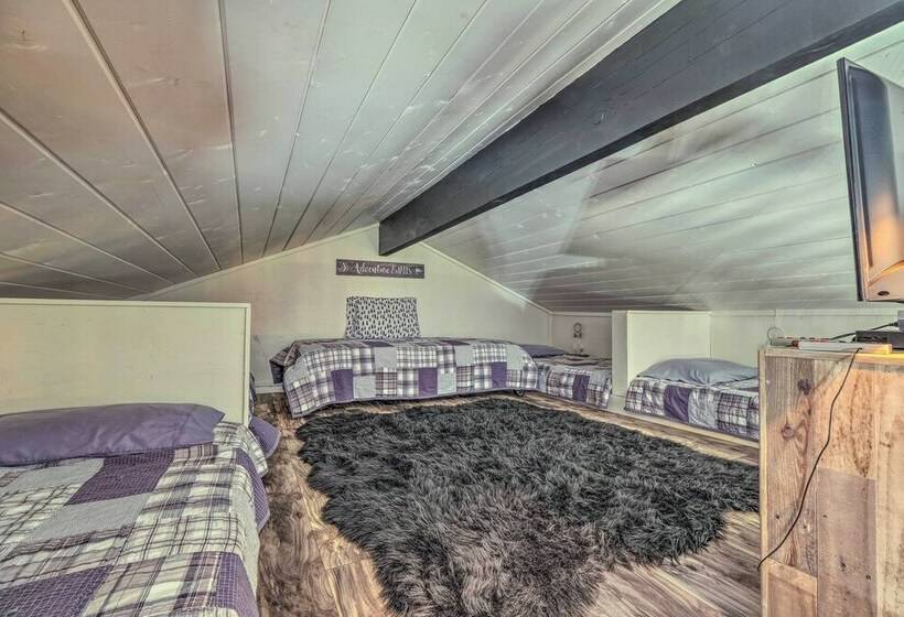 Cold Springs Escape: A/c, Hot Tub, Generator, Wifi