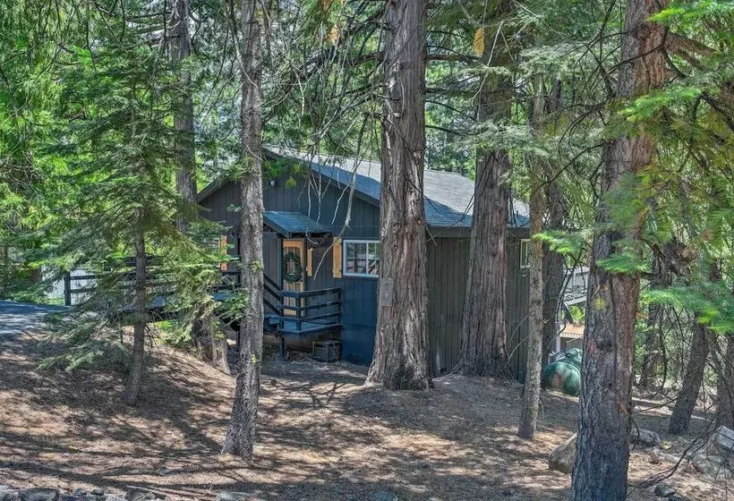 Cold Springs Escape: A/c, Hot Tub, Generator, Wifi