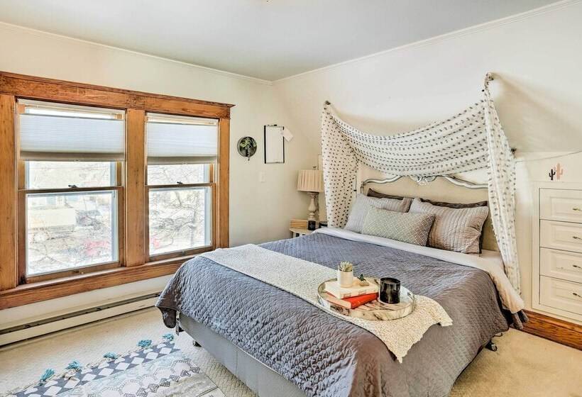 Chic Rapid City Escape Near Mount Rushmore!