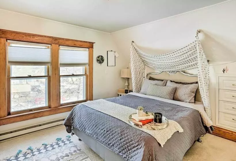 Chic Rapid City Escape Near Mount Rushmore!