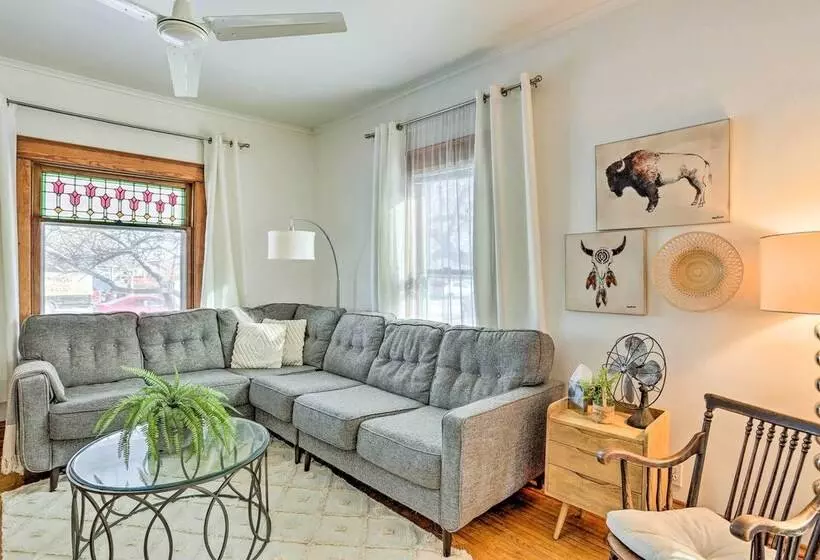 Chic Rapid City Escape Near Mount Rushmore!