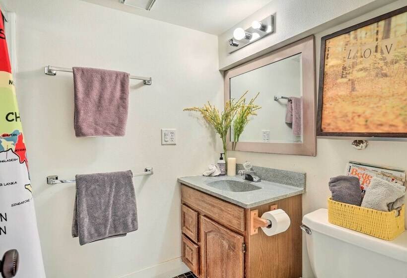 Chic Rapid City Escape Near Mount Rushmore!