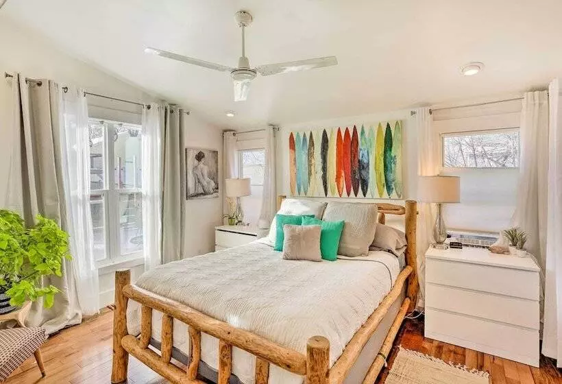 Chic Rapid City Escape Near Mount Rushmore!