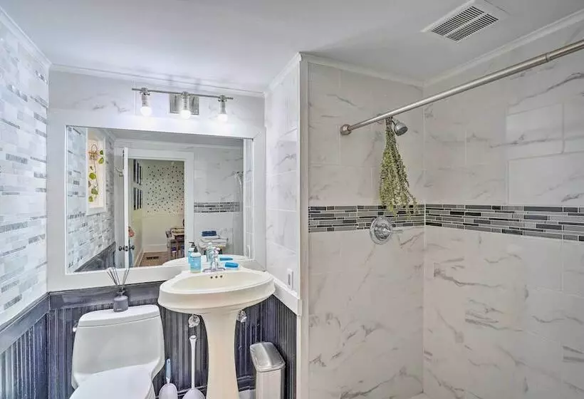 Eclectic Troy Home W/ Hot Tub   Pet Friendly!