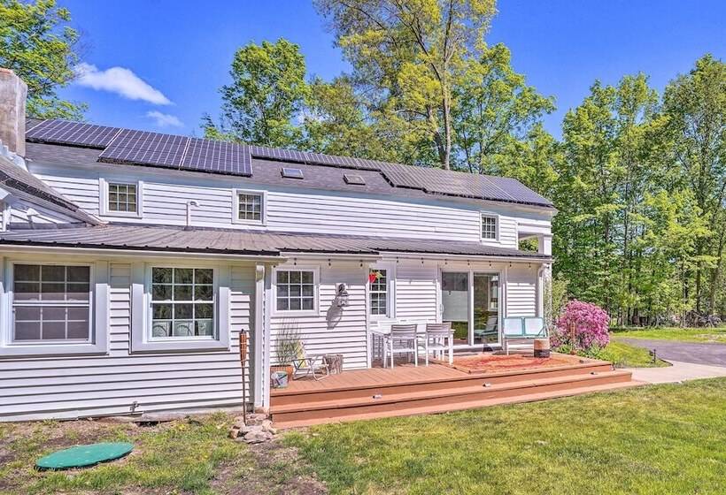 Eclectic Troy Home W/ Hot Tub   Pet Friendly!