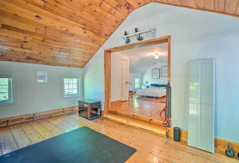 Eclectic Troy Home W/ Hot Tub   Pet Friendly!
