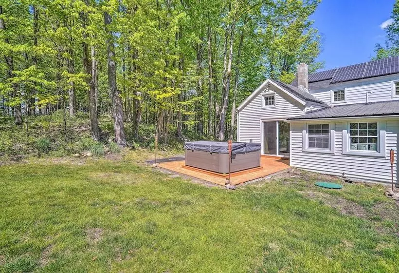 Eclectic Troy Home W/ Hot Tub   Pet Friendly!