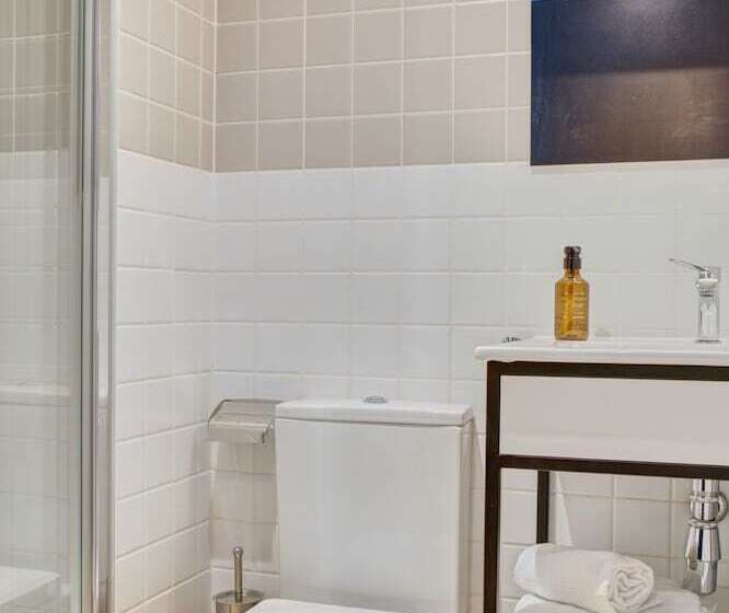 Estudios Y Habitaciones Modernas En Pamplona, Sk