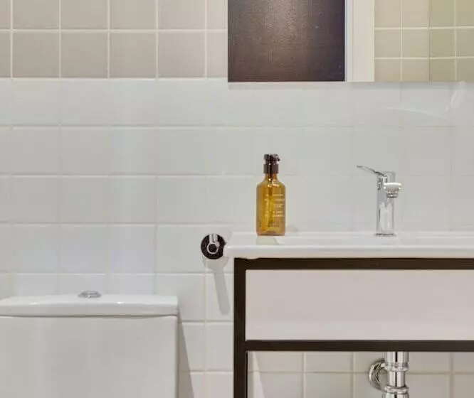 Estudios Y Habitaciones Modernas En Pamplona, Sk