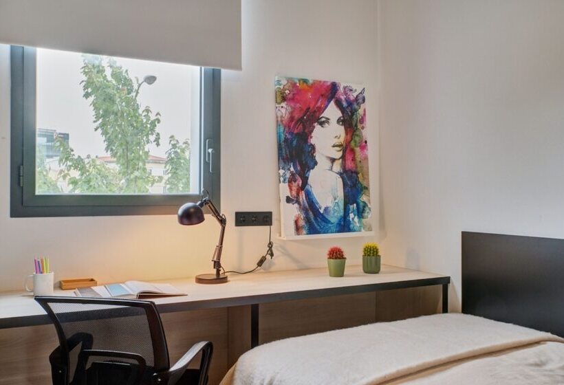 Estudios Y Habitaciones Modernas En Pamplona, Sk