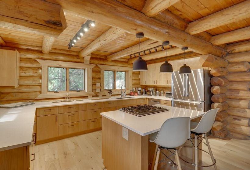 Hand Crafted Cabin W/ Whitefish Lake Views!