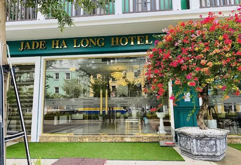 هتل Jade Ha Long