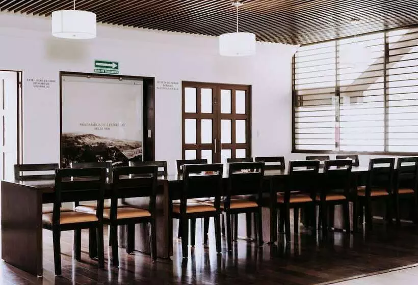 Hotelli Real Del Oro