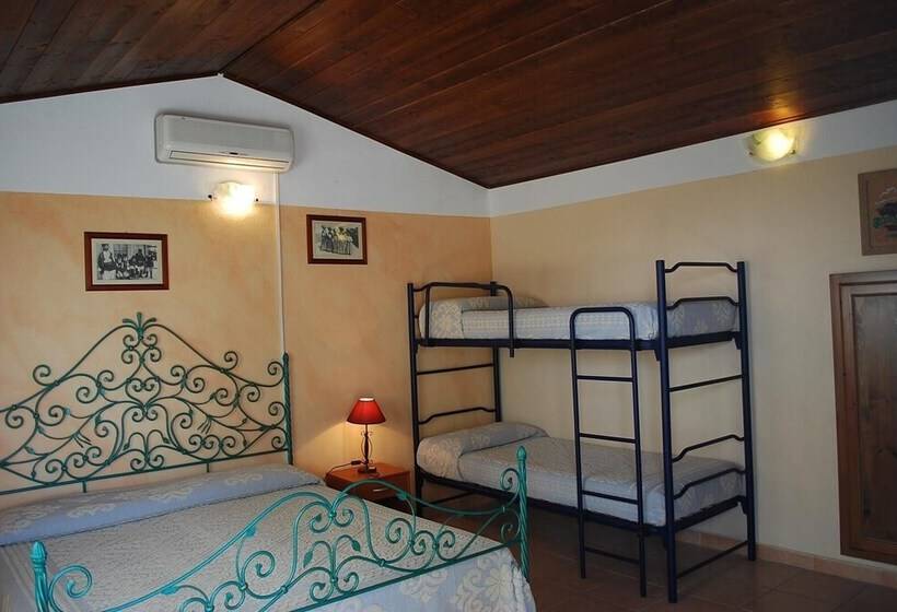 Сельский отель Agriturismo Vicino Al Mare Gulunie