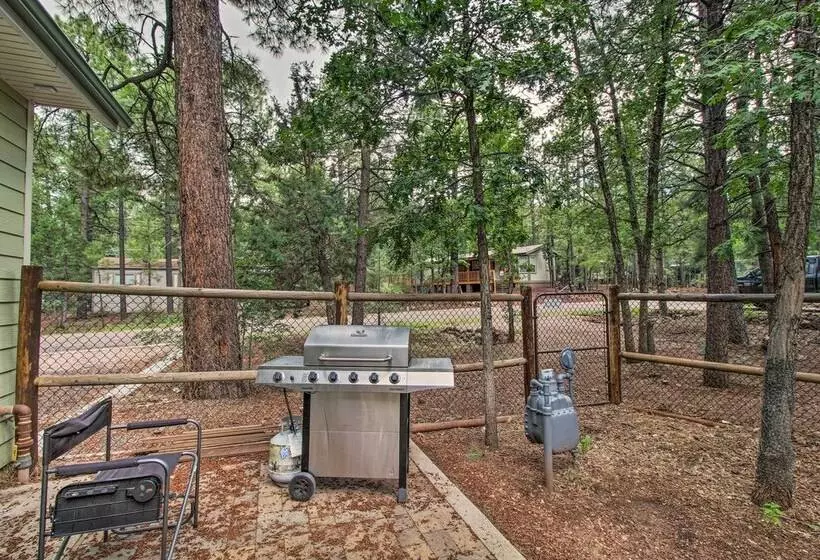 2 Mi To Lake: Marvelous Pinetop Home W/ Fireplaces