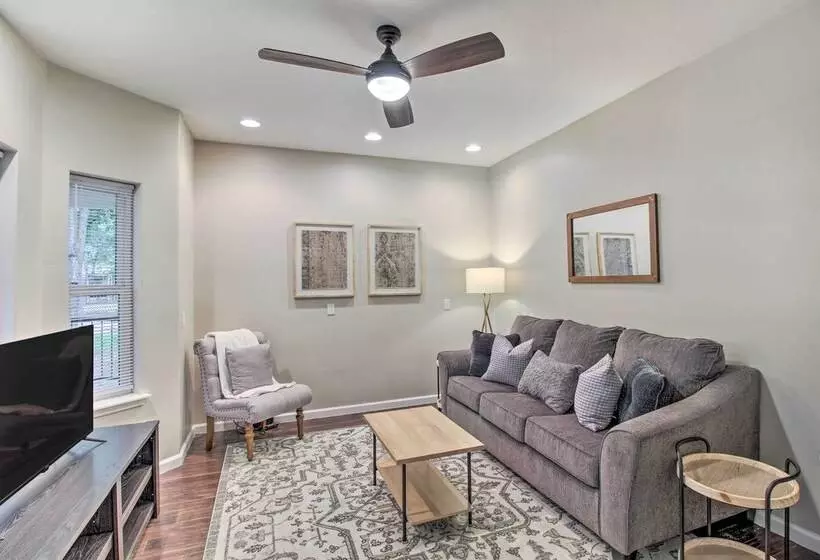 2 Mi To Lake: Marvelous Pinetop Home W/ Fireplaces