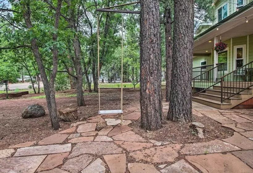 2 Mi To Lake: Marvelous Pinetop Home W/ Fireplaces