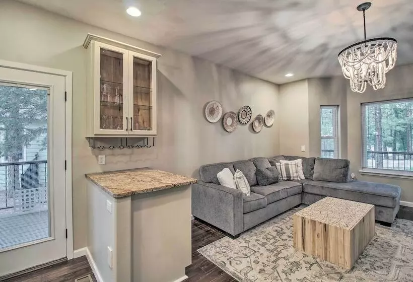 2 Mi To Lake: Marvelous Pinetop Home W/ Fireplaces