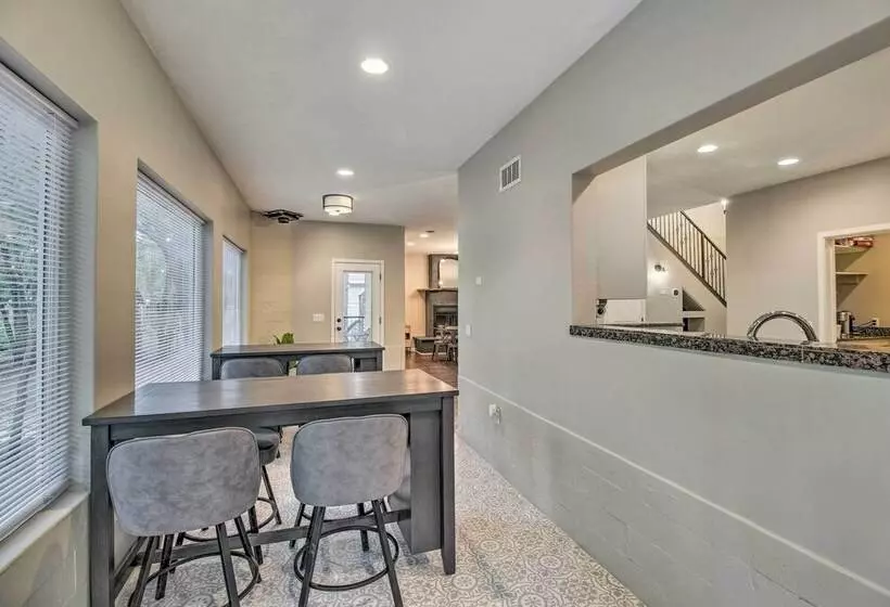 2 Mi To Lake: Marvelous Pinetop Home W/ Fireplaces