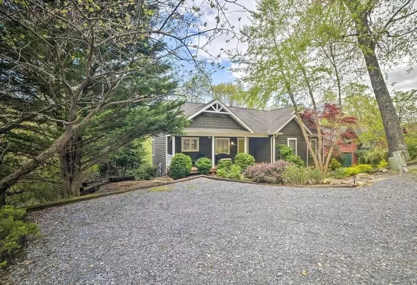 Massanutten Family Retreat: Ski, Golf, & Hike!