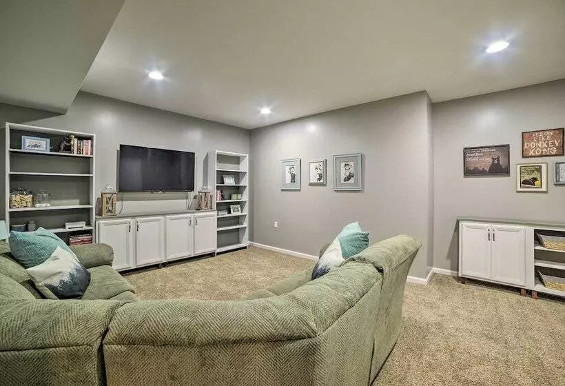 Massanutten Family Retreat: Ski, Golf, & Hike!