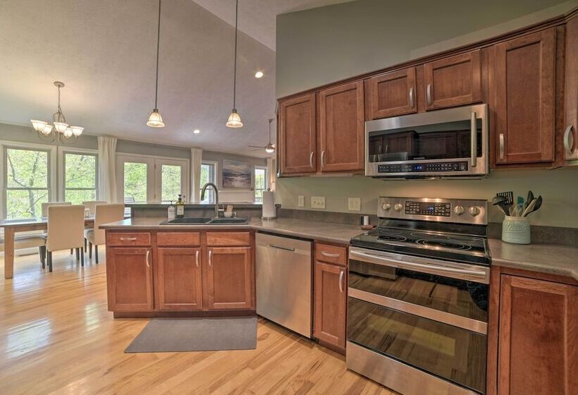 Massanutten Family Retreat: Ski, Golf, & Hike!