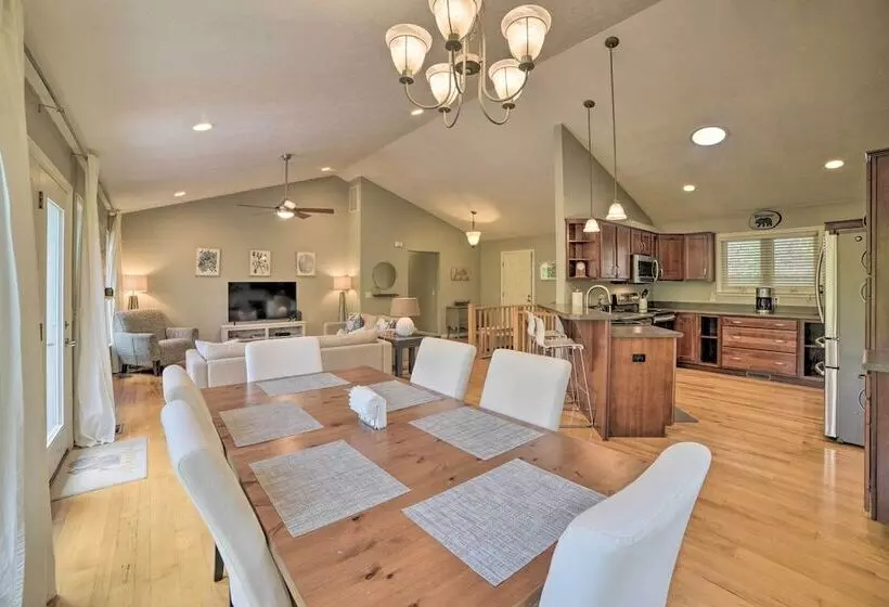 Massanutten Family Retreat: Ski, Golf, & Hike!