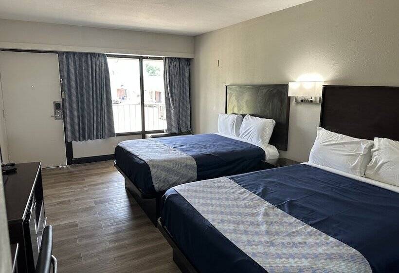 汽车旅馆 Oakwood Inn