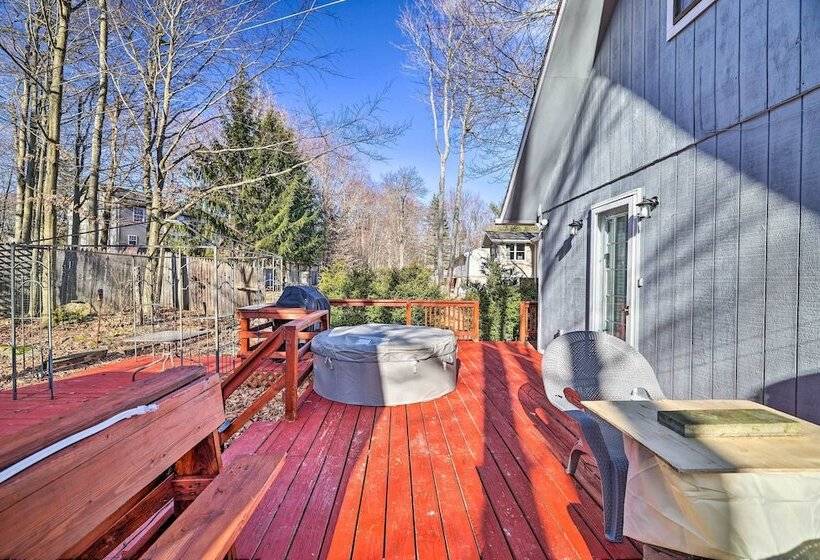 Tobyhanna Home Near Kalahari W/ Lake & Pool Access