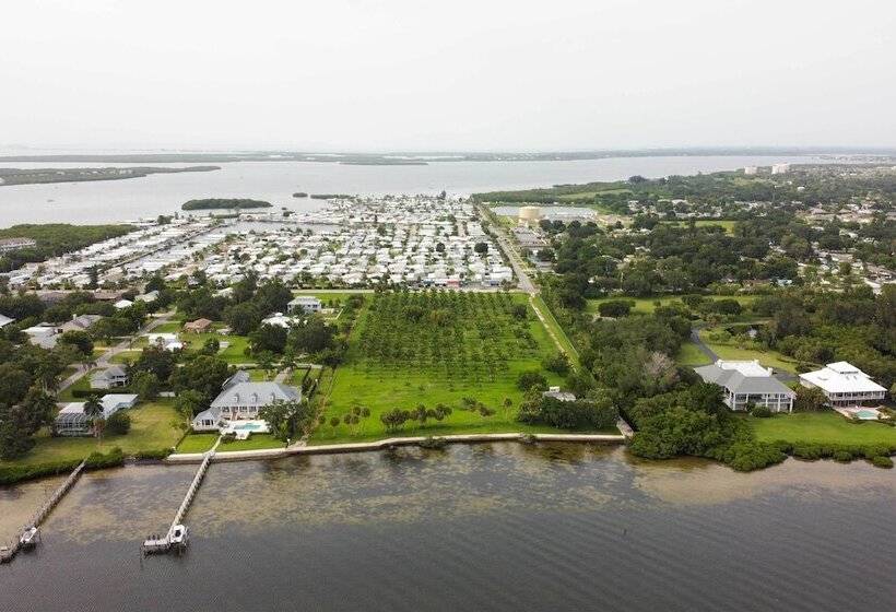 Palmetto Home W/ Manatee River Access!