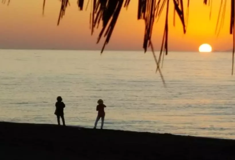 Majatalo Cycladic Pleasure Houses By The Sea